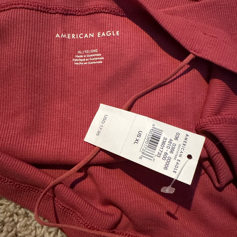 NWT American Eagle Outfitters Maroon Crop Top - Picture 3 of 4